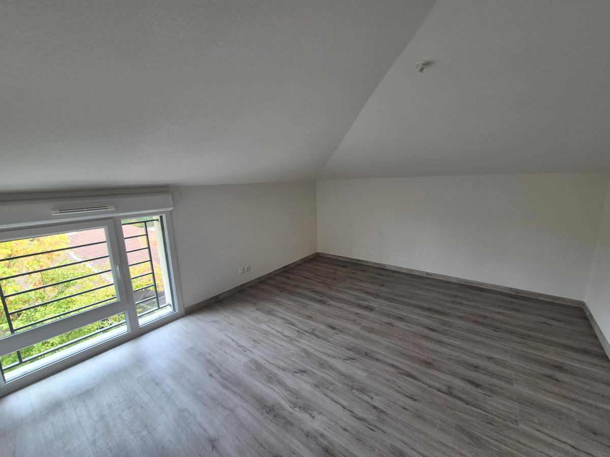 3 pièces - 1er étage - 67m² - 946,46 € - Photo #3