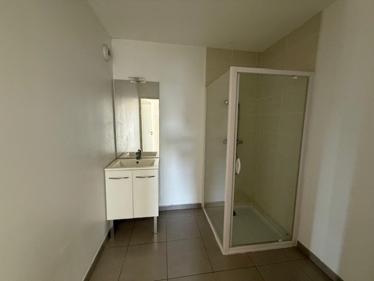 
																			3 pièces - 
																		2ème étage - 66m² - 998,44 € - Photo #4