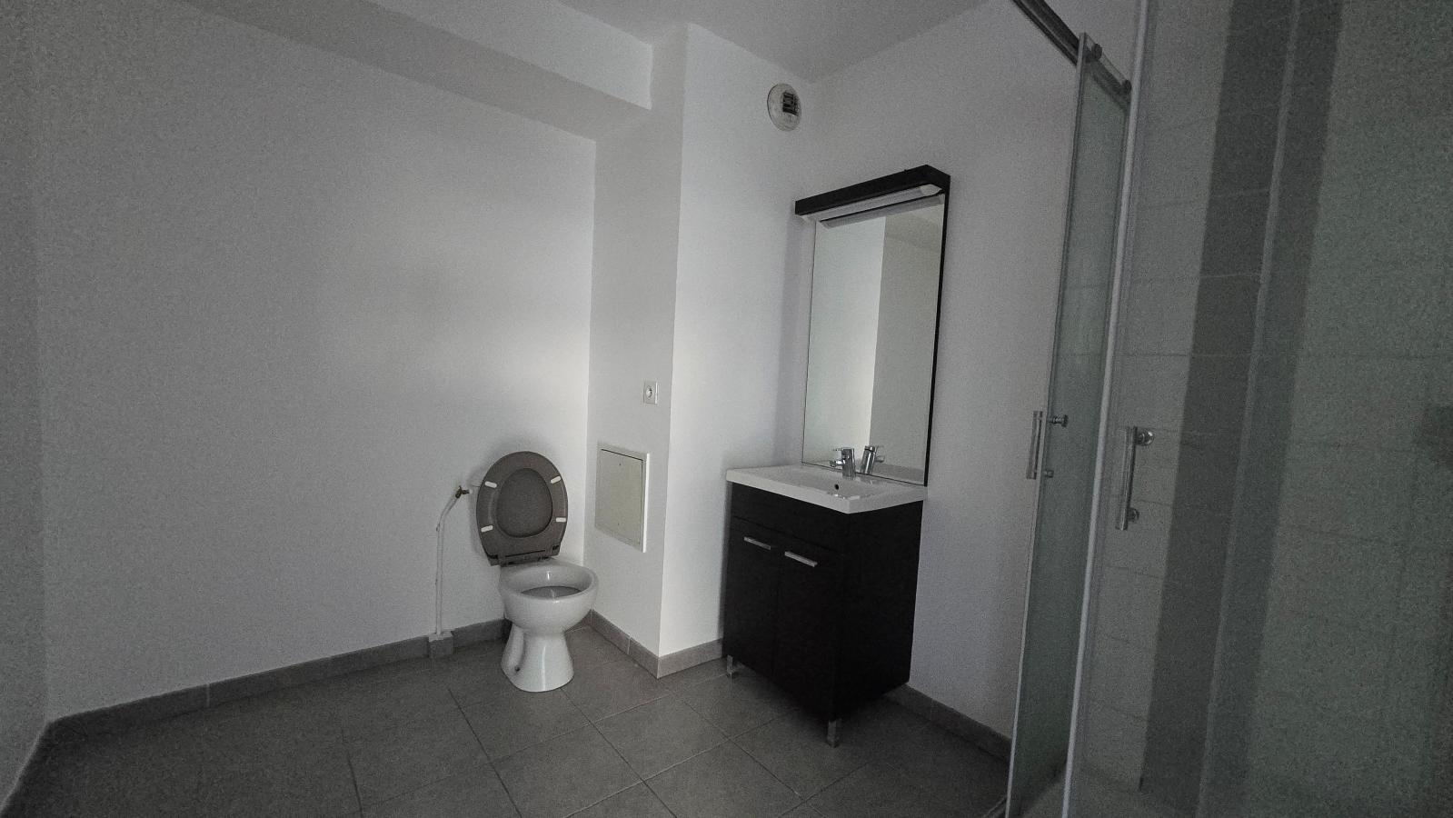 
																																							2 pièces - 
																																						RDC - 53m² - 888,75 € - Photo #7