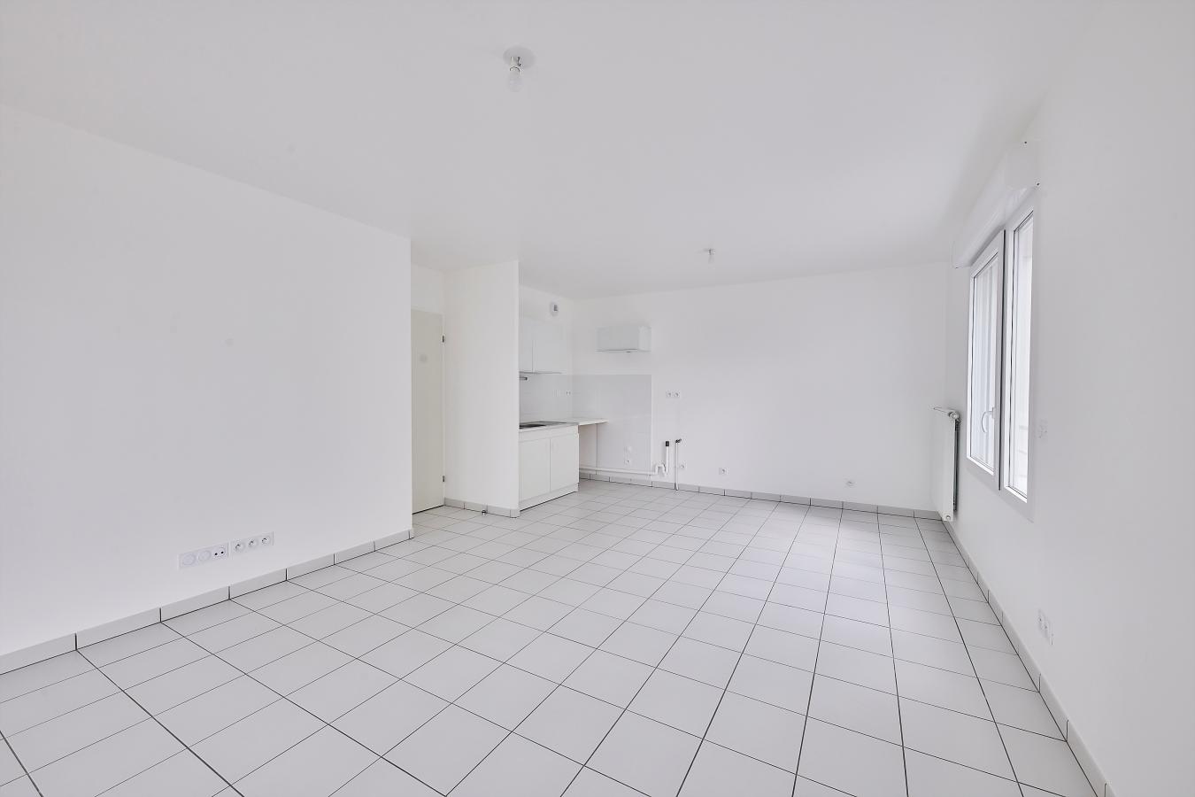 
																																							3 pièces - 
																																						1er étage - 63m² - 780,17 € - Photo #2