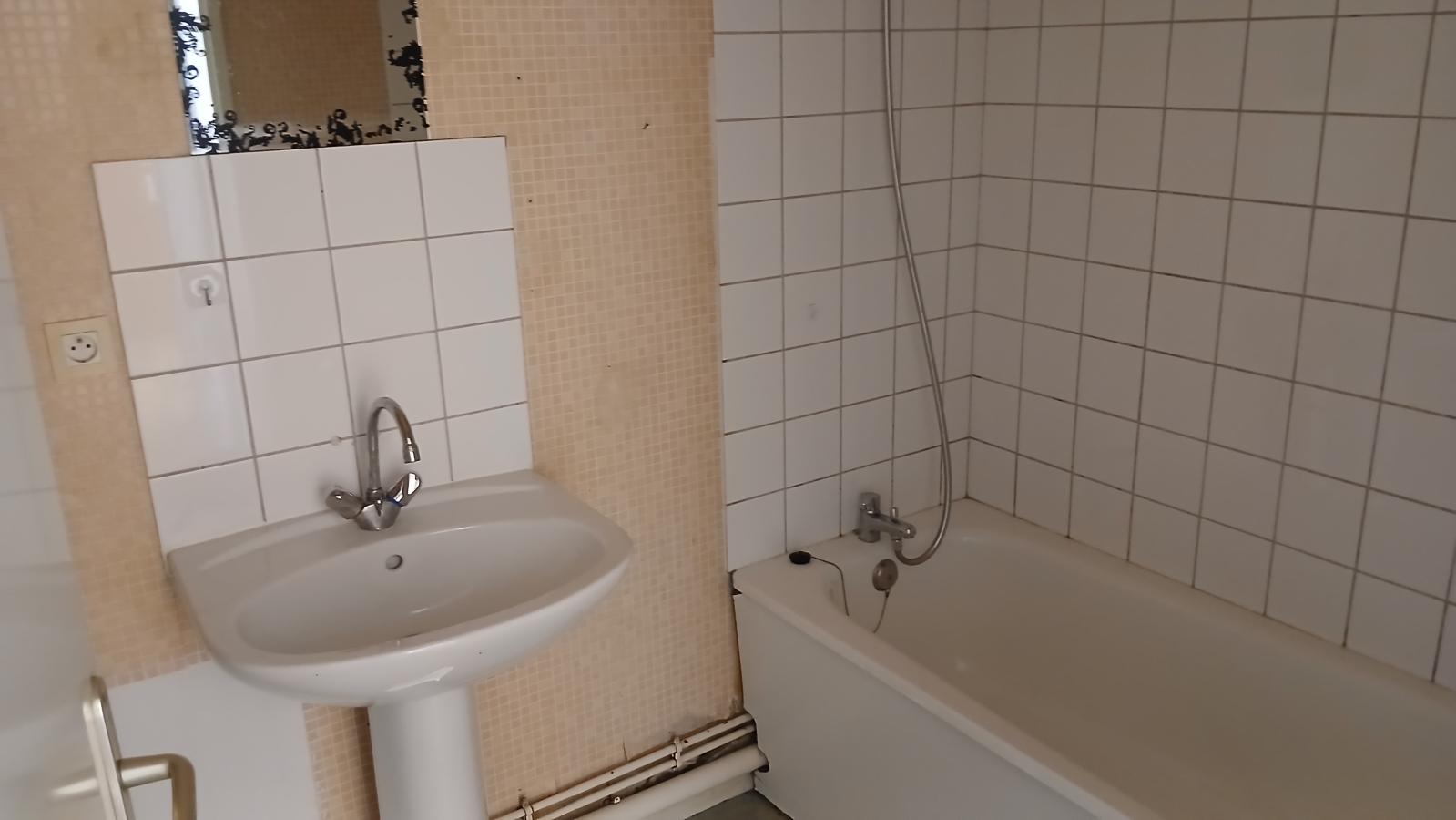 
																																							3 pièces - 
																																						RDC - 69m² - 105 000 € - Photo #5