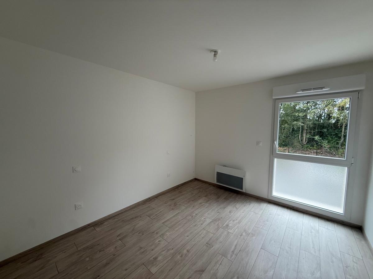 
																																							2 pièces - 
																																						1er étage - 45m² - 686,23 € - Photo #2
