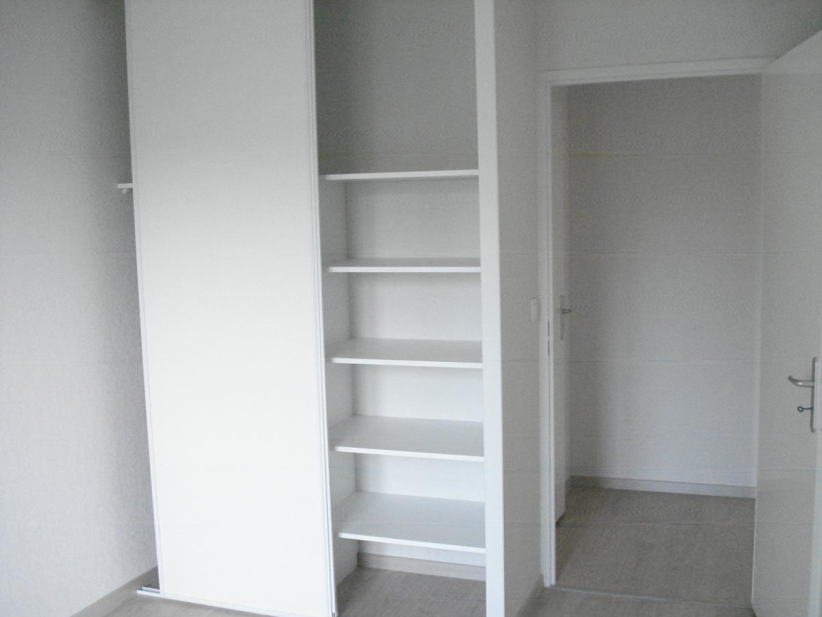 
																																							3 pièces - 
																																						1er étage - 57m² - 833,25 € - Photo #4