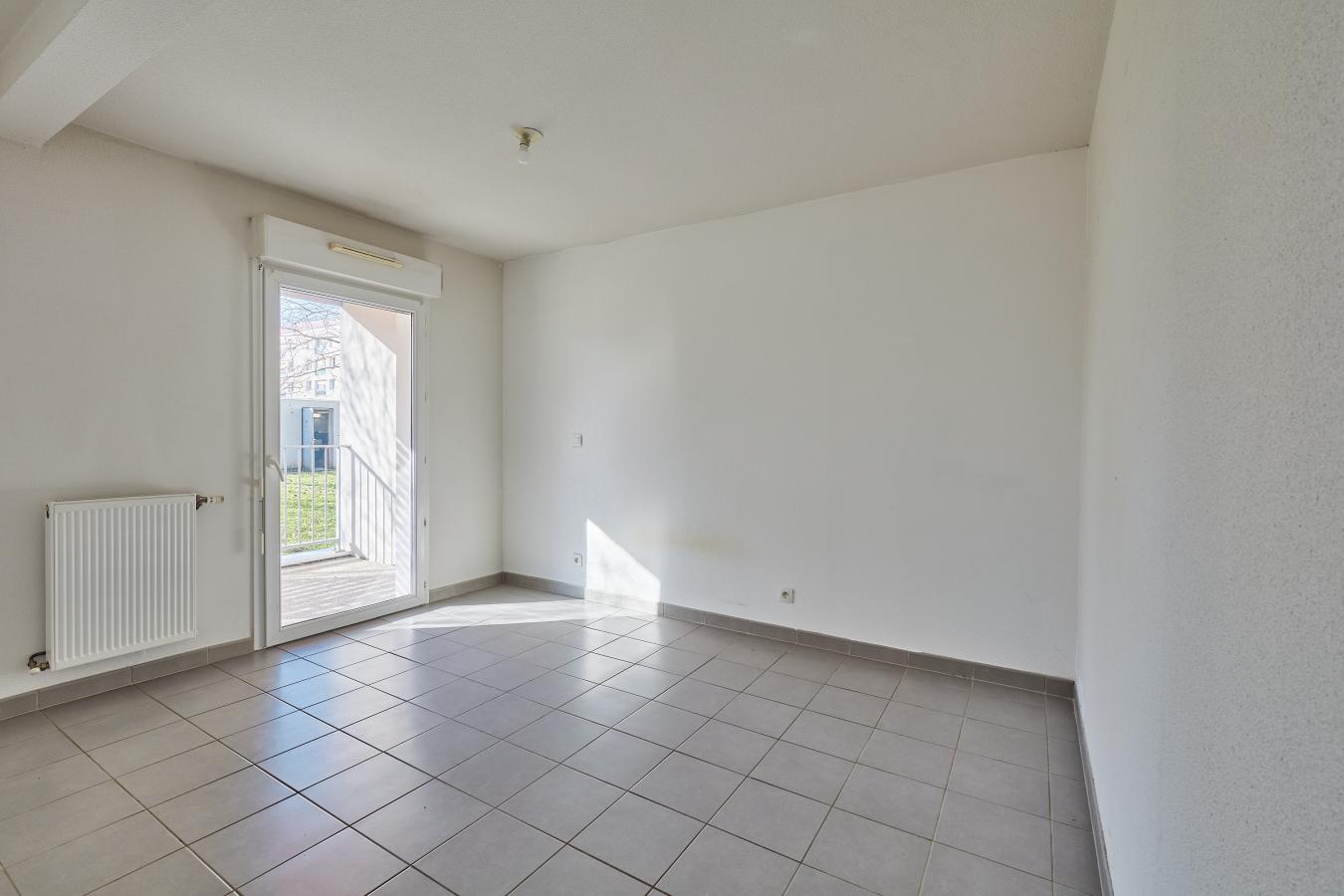 
																			3 pièces - 
																		RDC - 70m² - 230 000 € - Photo #1