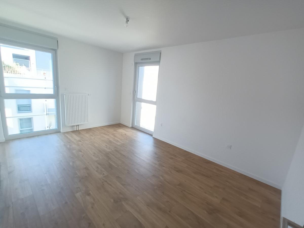 
																			4 pièces - 
																		5ème étage - 88m² - 1 155,96 € - Photo #0