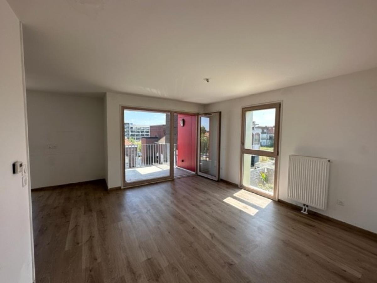 
																																							3 pièces - 
																																						3ème étage - 68m² - 930,21 € - Photo #2