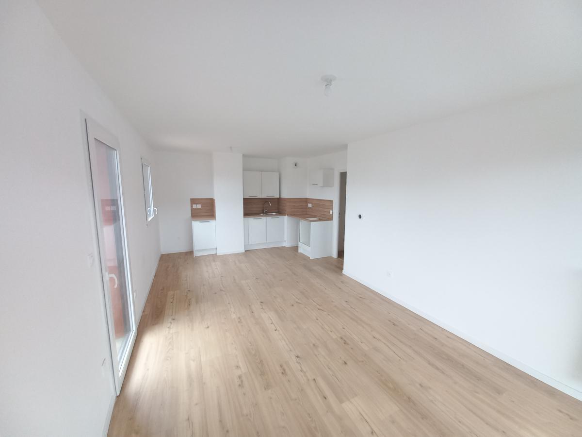 
																																							3 pièces - 
																																						2ème étage - 66m² - 742,04 € - Photo #2