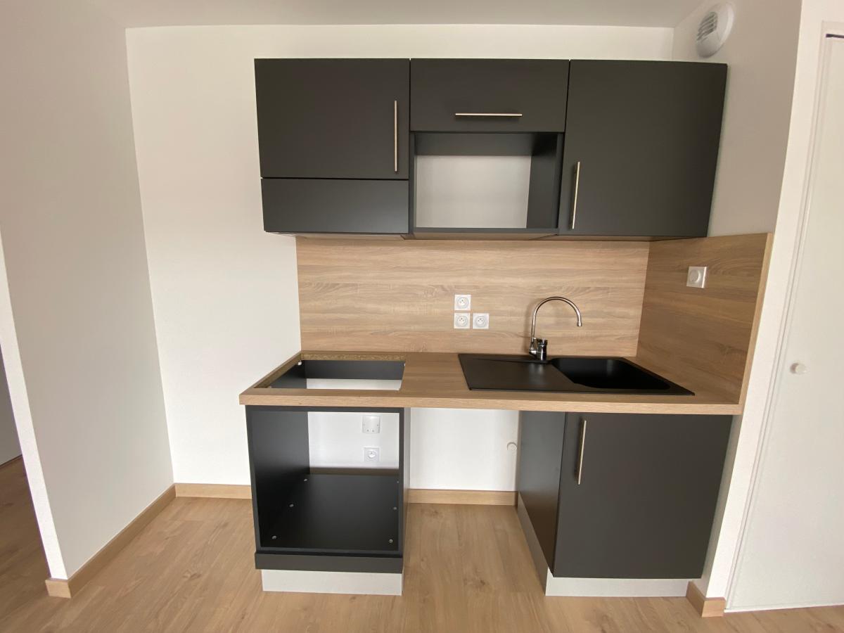 
																																							2 pièces - 
																																						1er étage - 41m² - 637,37 € - Photo #2