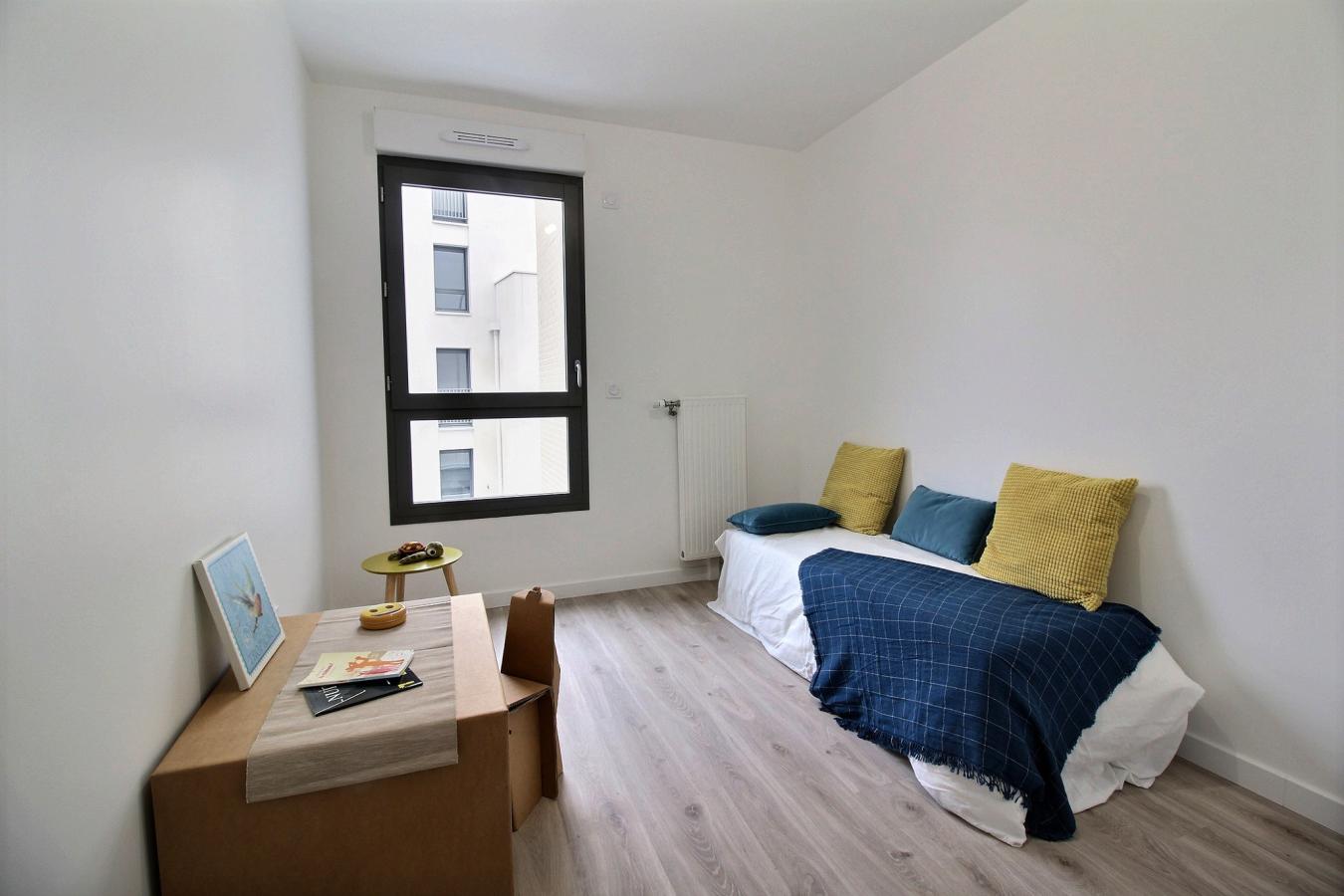 
																																							4 pièces - 
																																						5ème étage - 82m² - 1 615,35 € - Photo #3