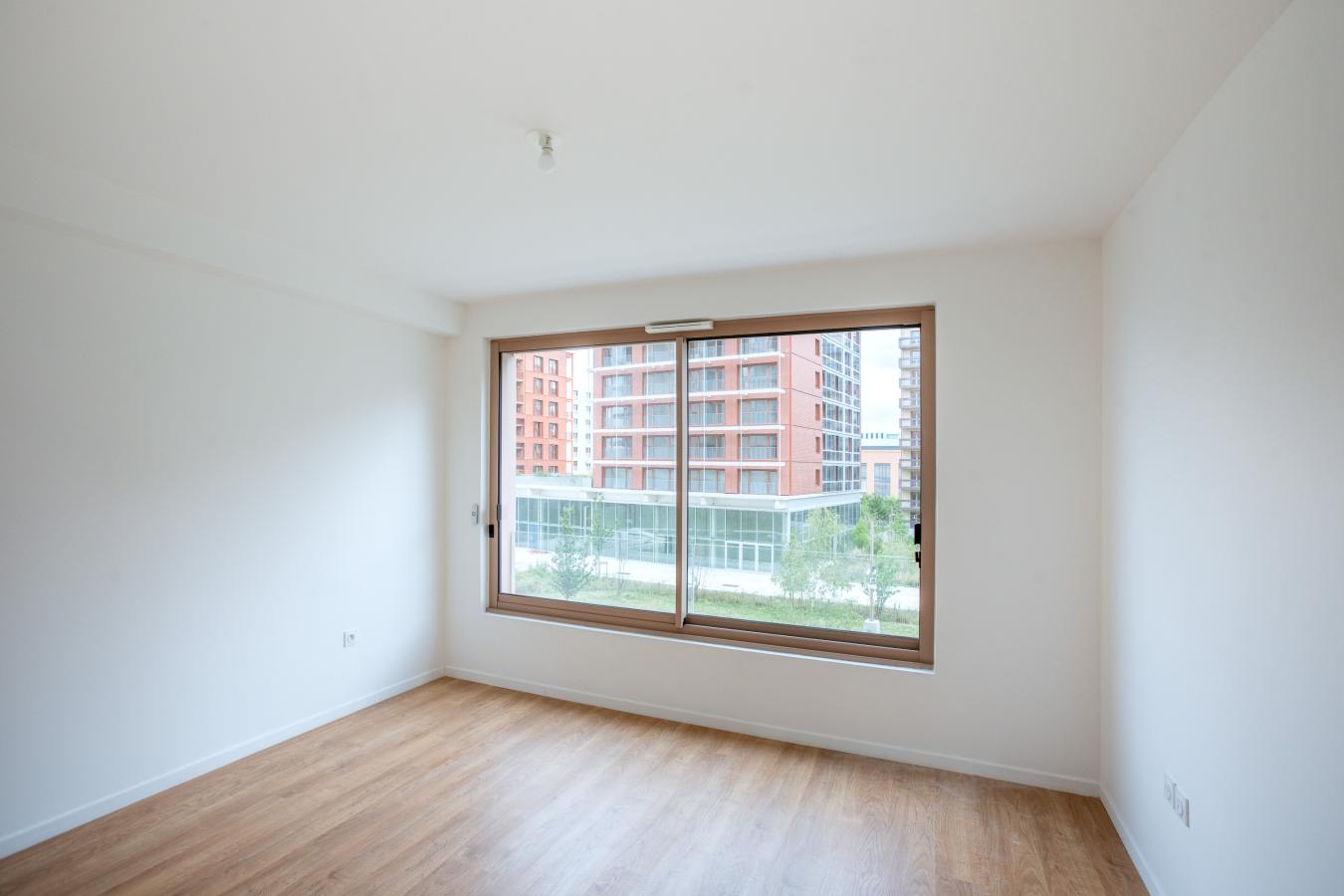 
																																							3 pièces - 
																																						4ème étage - 72m² - 1 456,62 € - Photo #5