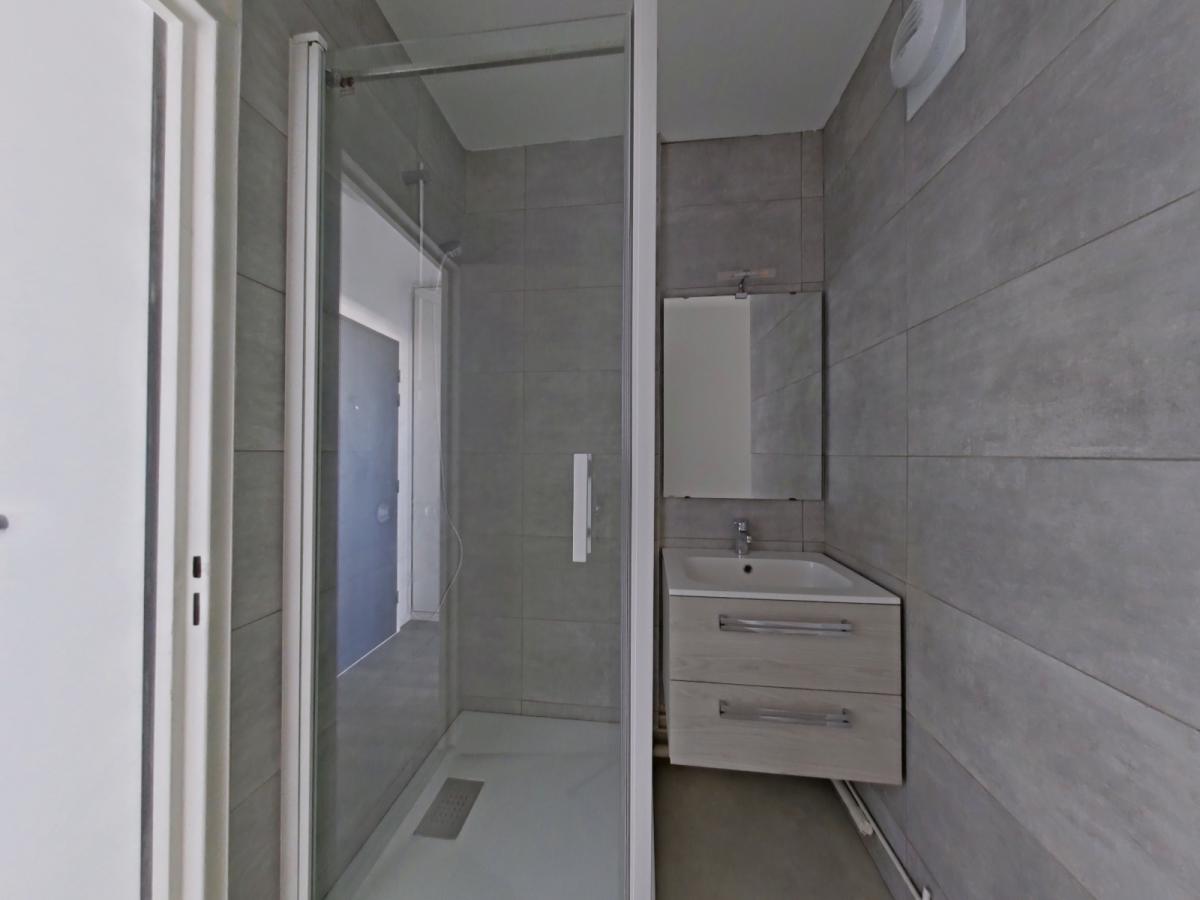 
																			1 pièce - 
																		4ème étage - 28m² - 462,51 € - Photo #3