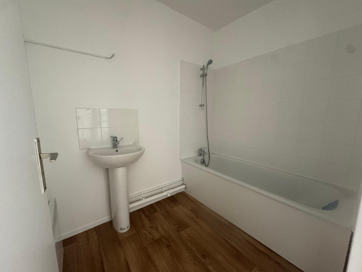 
																																							3 pièces - 
																																						5ème étage - 69m² - 586 500 € - Photo #3