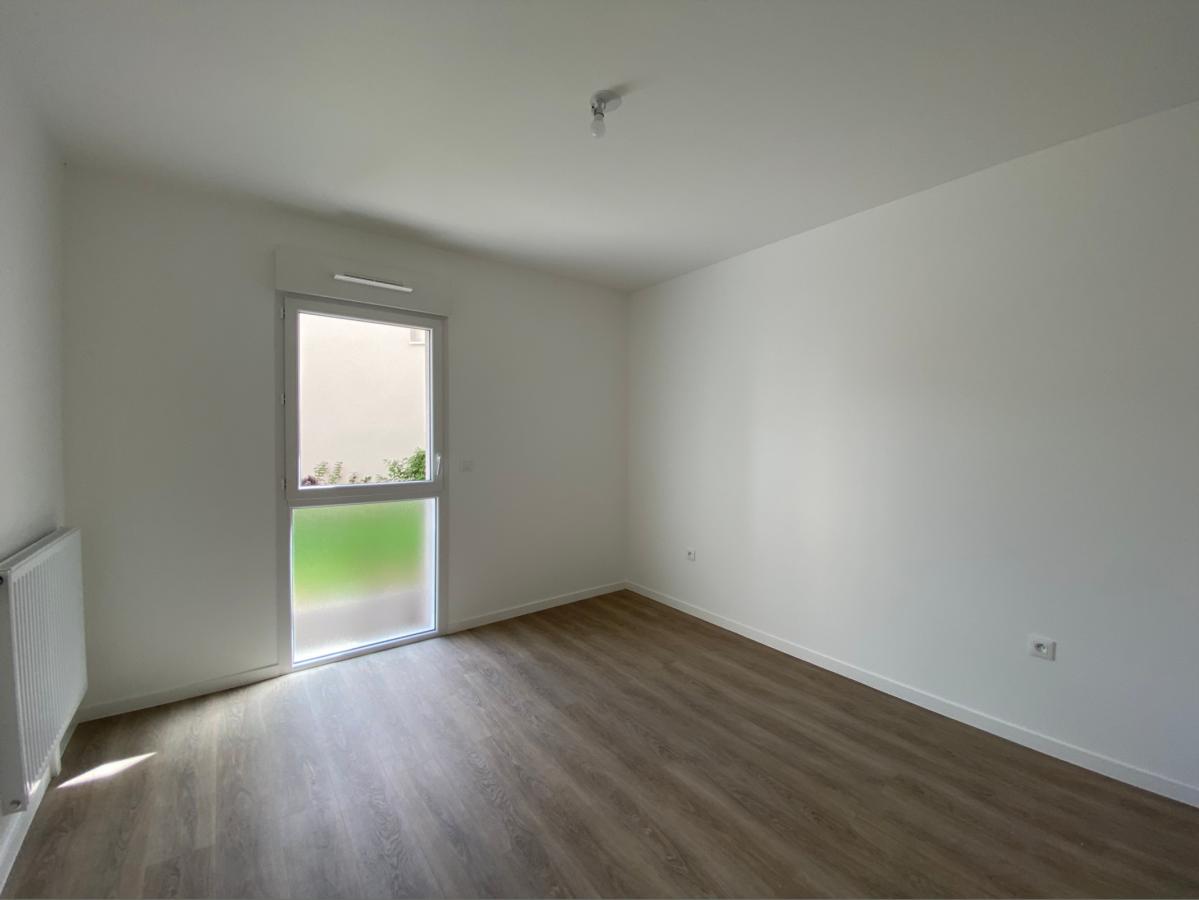 
																			2 pièces - 
																		RDC - 53m² - 784,13 € - Photo #4