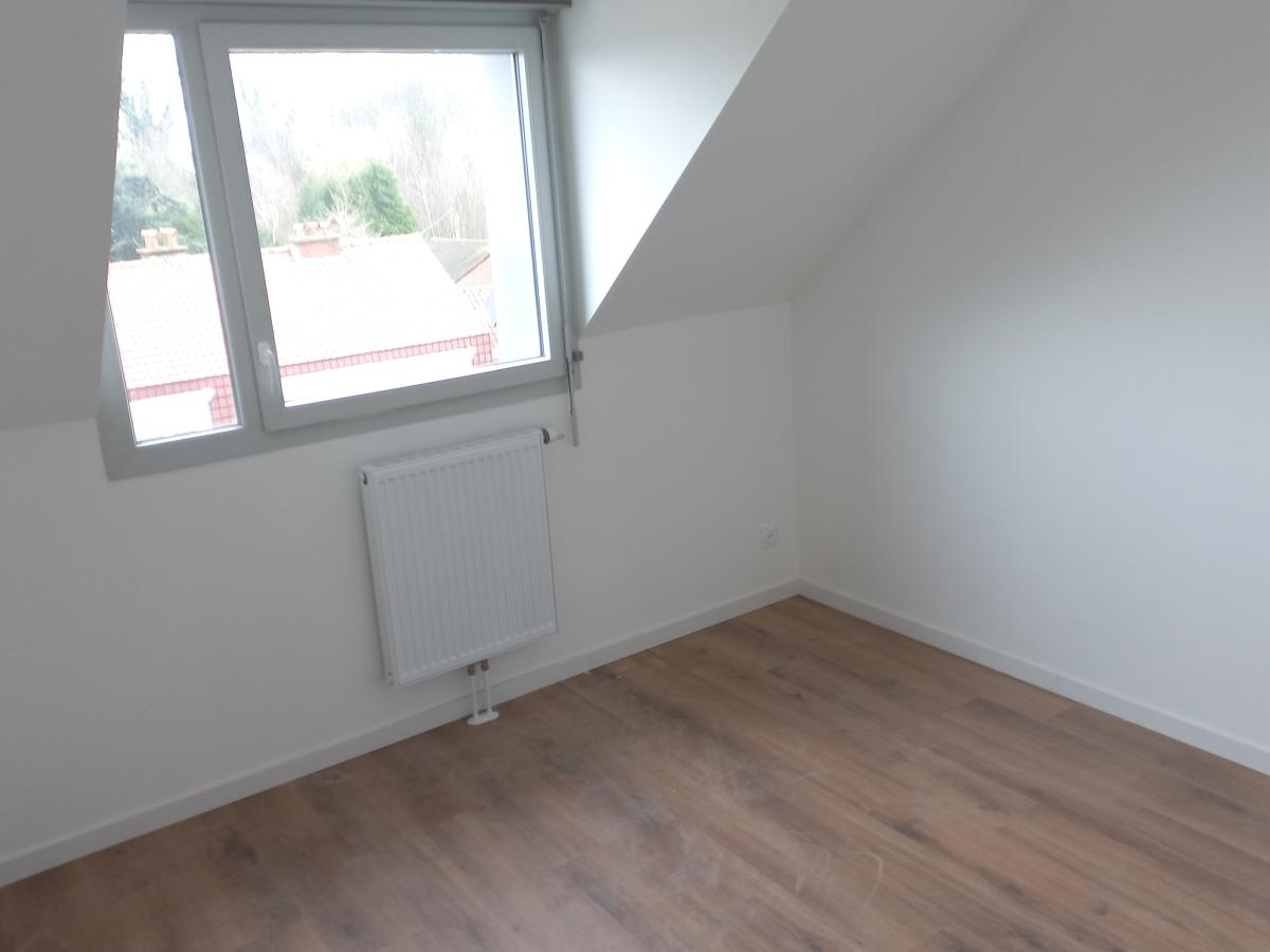 4 pièces - 3ème étage - 86m² - 924,98 € - Photo #3
