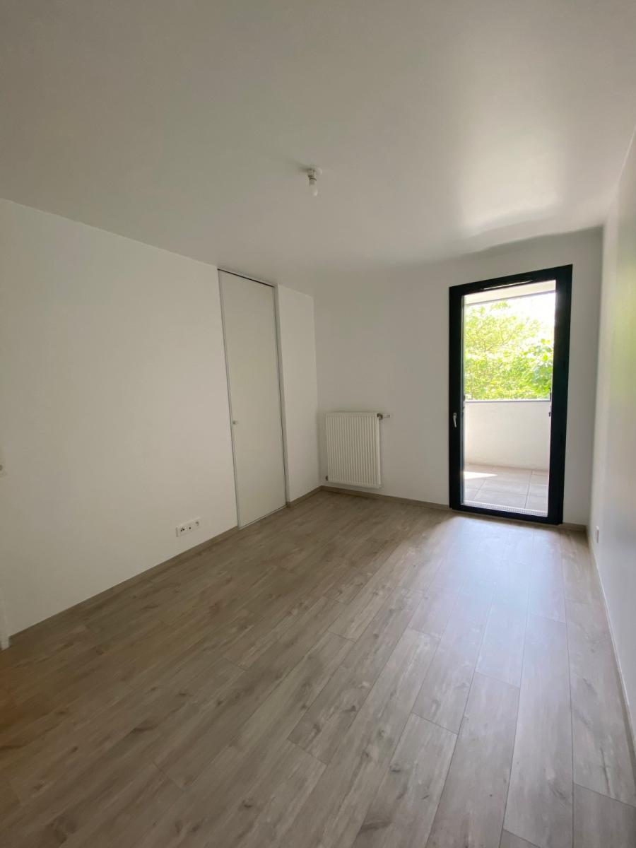
																																							3 pièces - 
																																						2ème étage - 56m² - 1 227,36 € - Photo #1