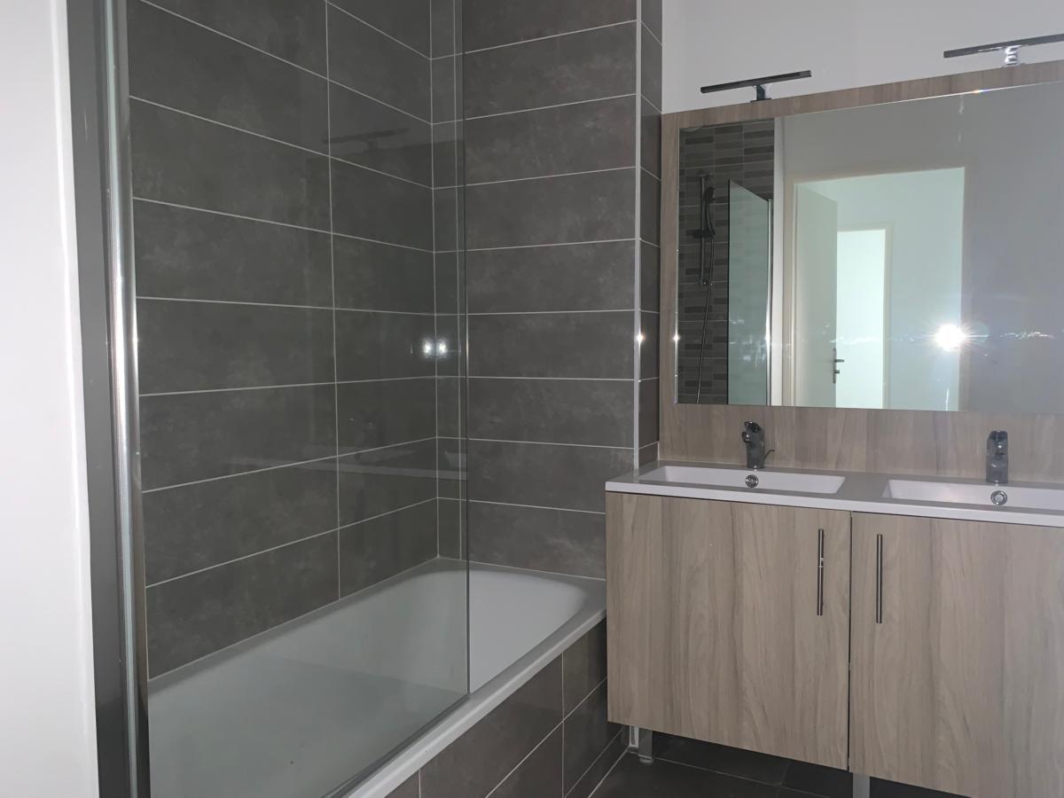 4 pièces - 6ème étage - 81m² - 1 062,96 € - Photo #4