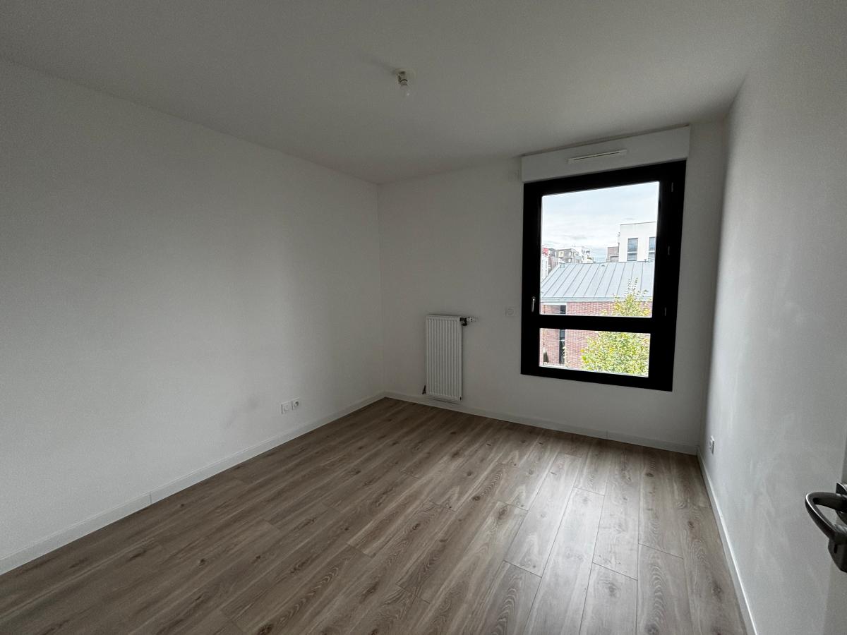
																			3 pièces - 
																		3ème étage - 63m² - 1 425,67 € - Photo #5