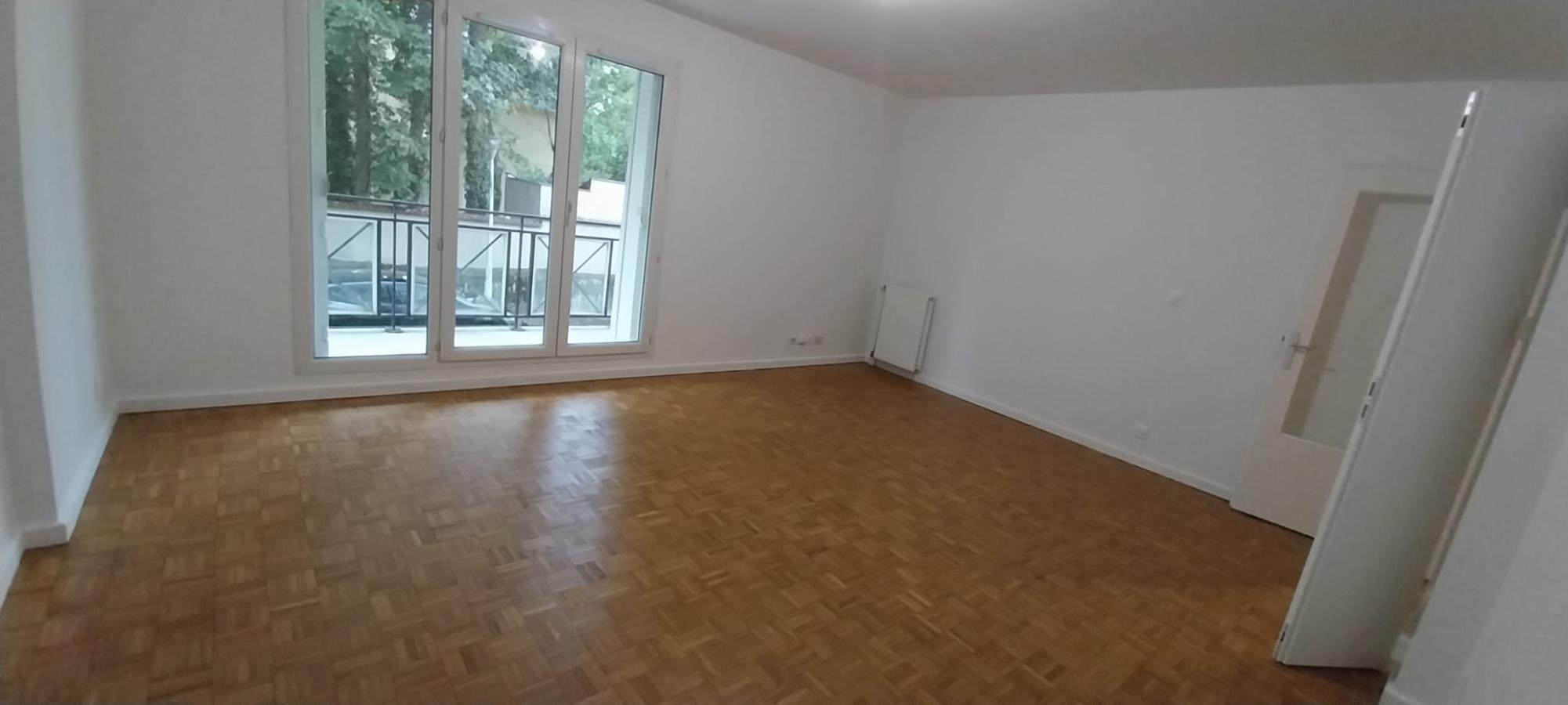 
																																							3 pièces - 
																																						1er étage - 69m² - 217 000 € - Photo #2