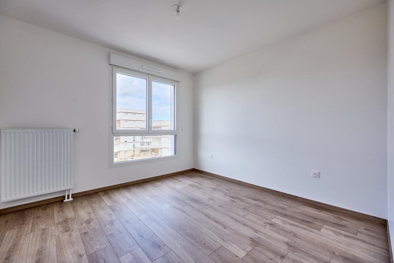 3 pièces - 3ème étage - 70m² - 917,15 € - Photo #2