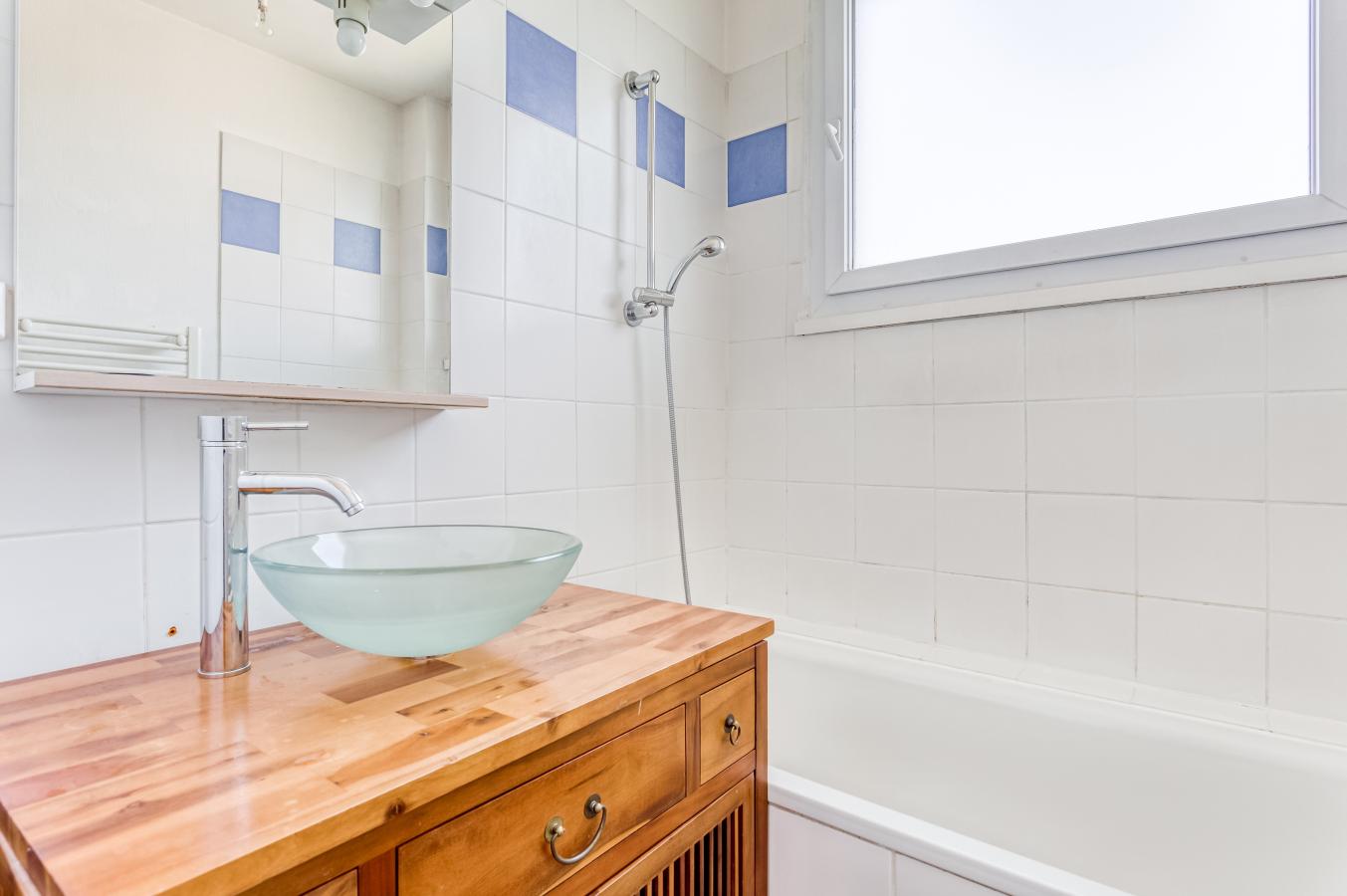3 pièces - 4ème étage - 53m² - 970,06 € - Photo #3