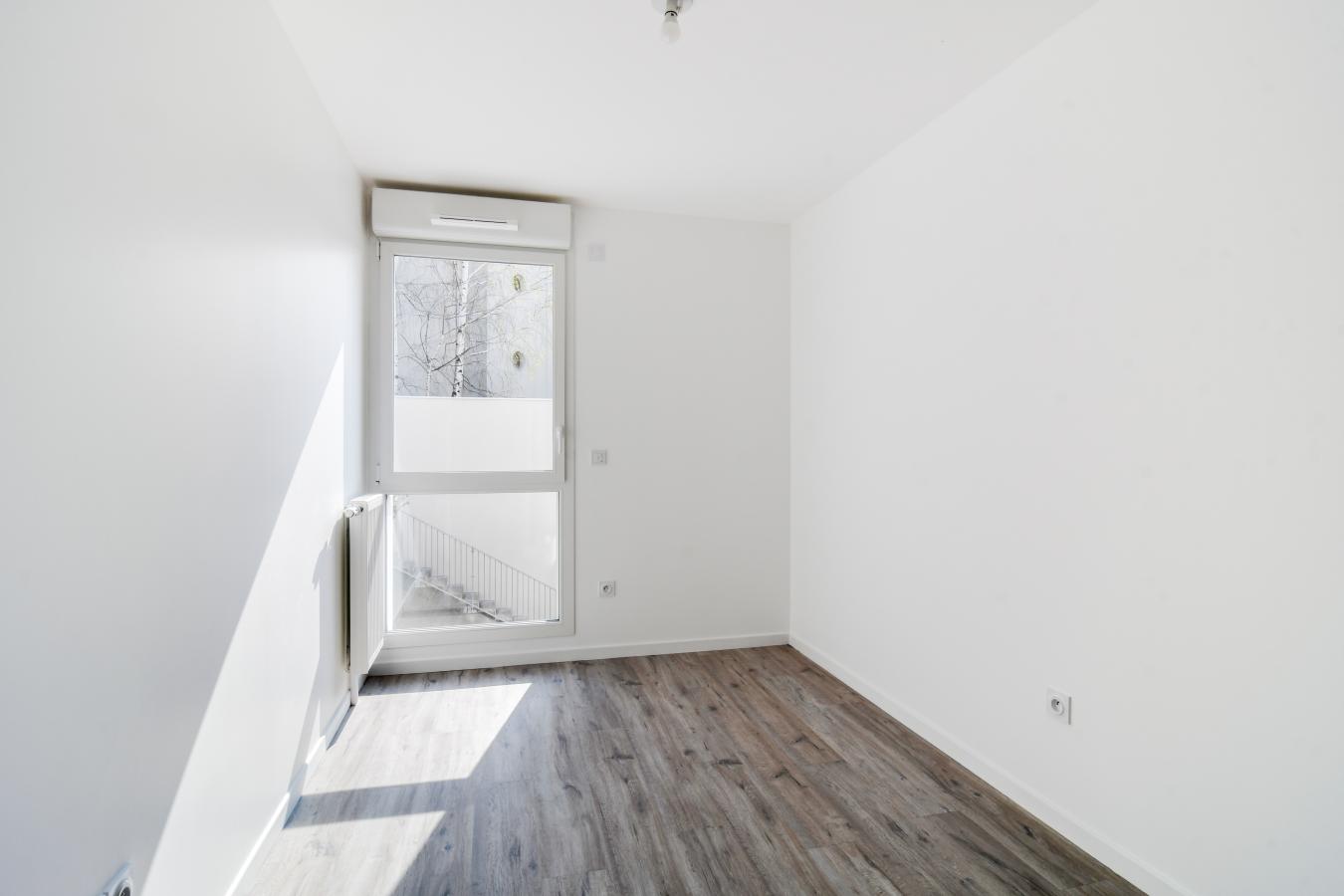 
																																							3 pièces - 
																																						3ème étage - 64m² - 1 215,37 € - Photo #3