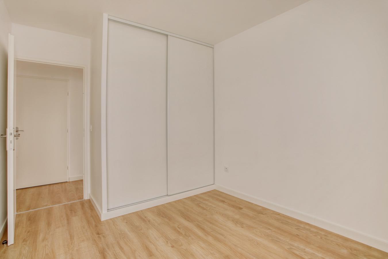 
																																							4 pièces - 
																																						2ème étage - 80m² - 1 284,65 € - Photo #3