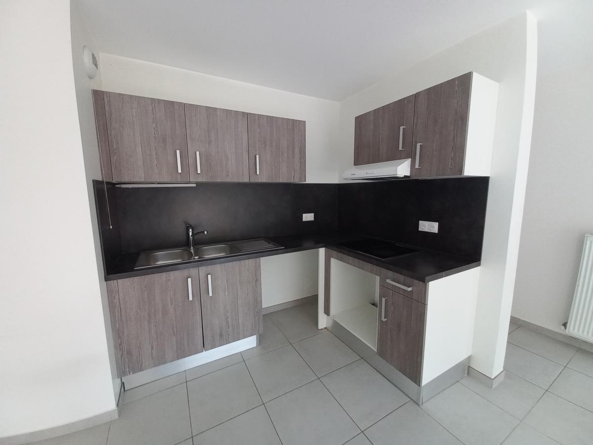 4 pièces - 3ème étage - 78m² - 1 022,12 € - Photo #2