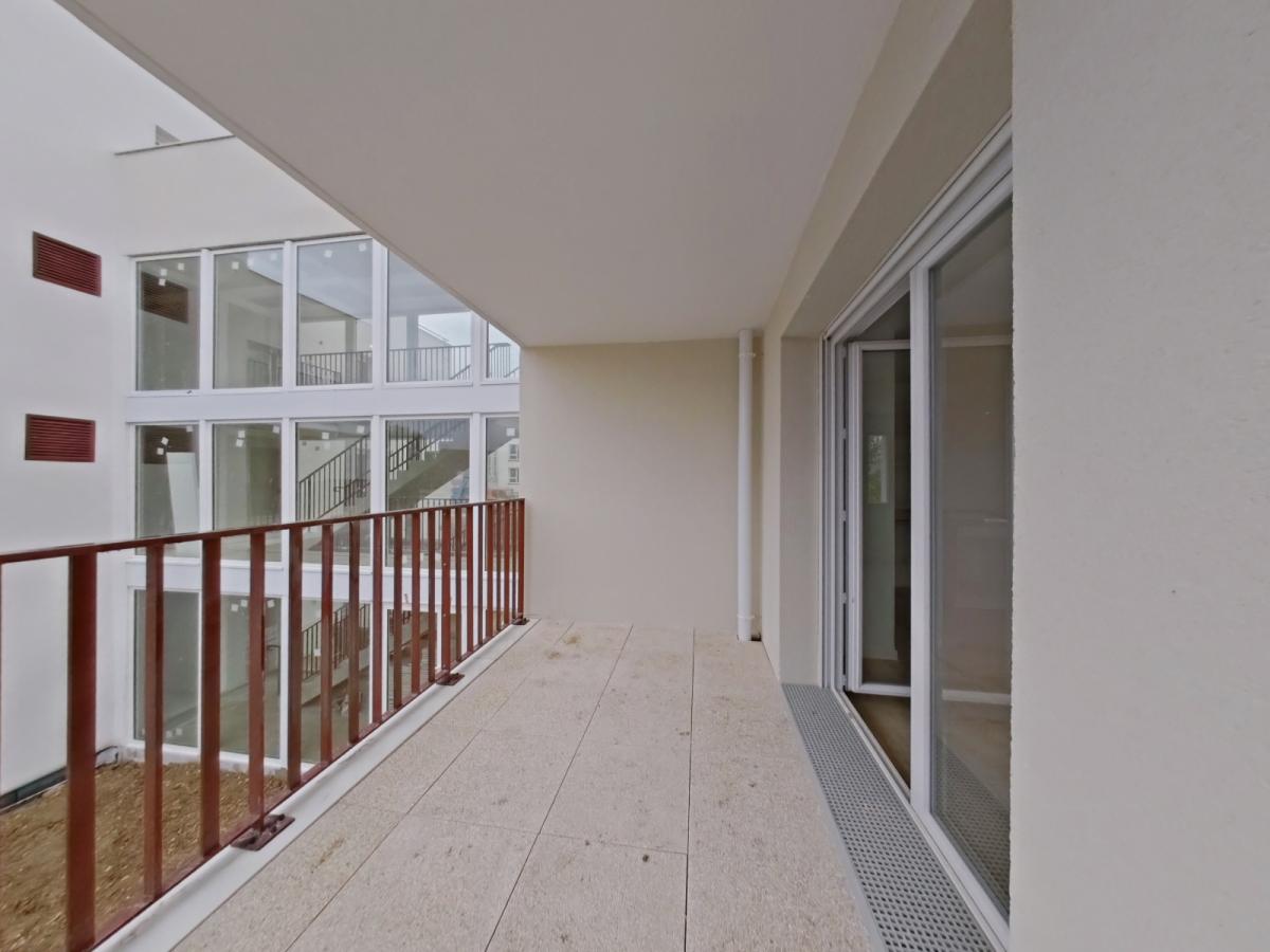 3 pièces - 1er étage - 60m² - 825,24 € - Photo #2
