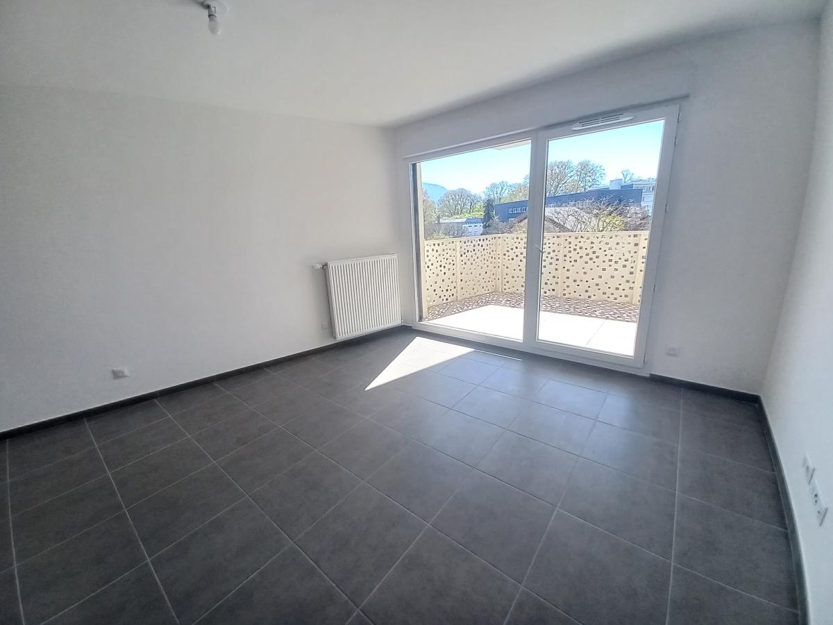 
																			3 pièces - 
																		3ème étage - 69m² - 975,85 € - Photo #3