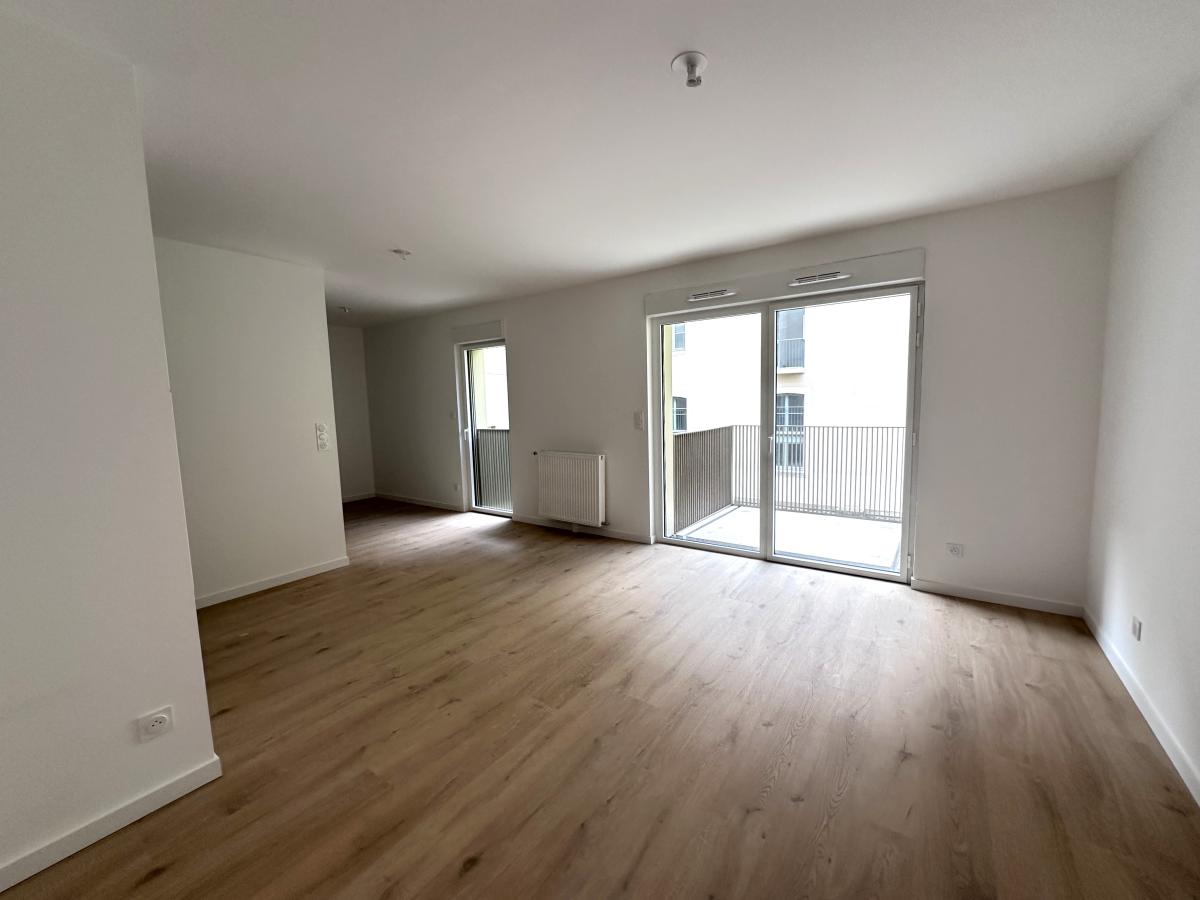 1 pièce - 1er étage - 34m² - 610,43 € - Photo #2