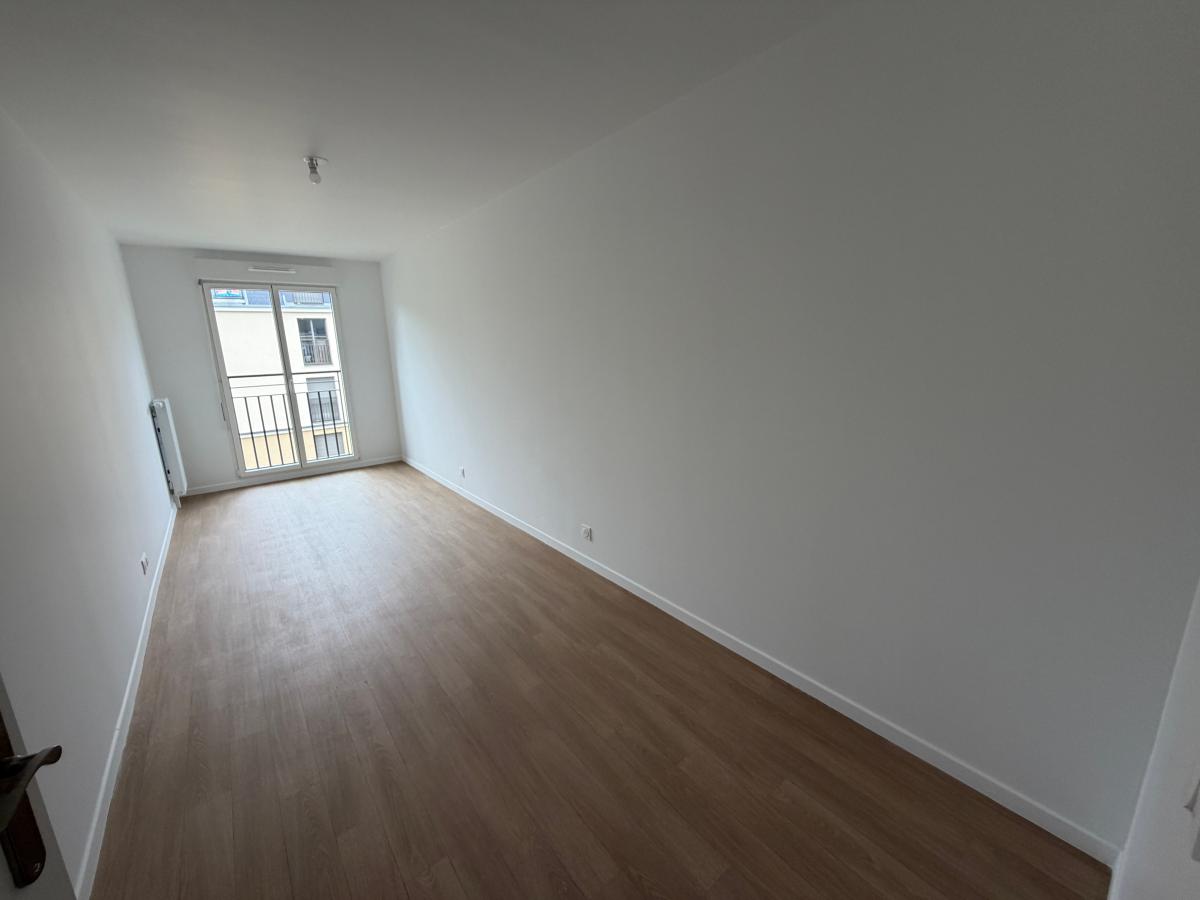 4 pièces - 2ème étage - 83m² - 1 182,65 € - Photo #4