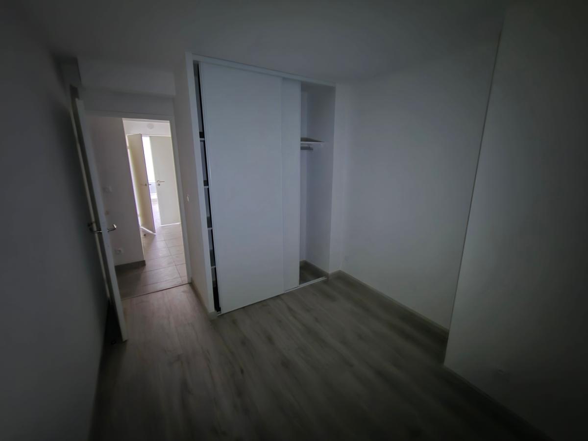 
																																							3 pièces - 
																																						RDC - 63m² - 934,87 € - Photo #6