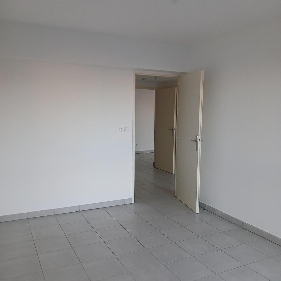 3 pièces - 3ème étage - 68m² - 920,18 € - Photo #6