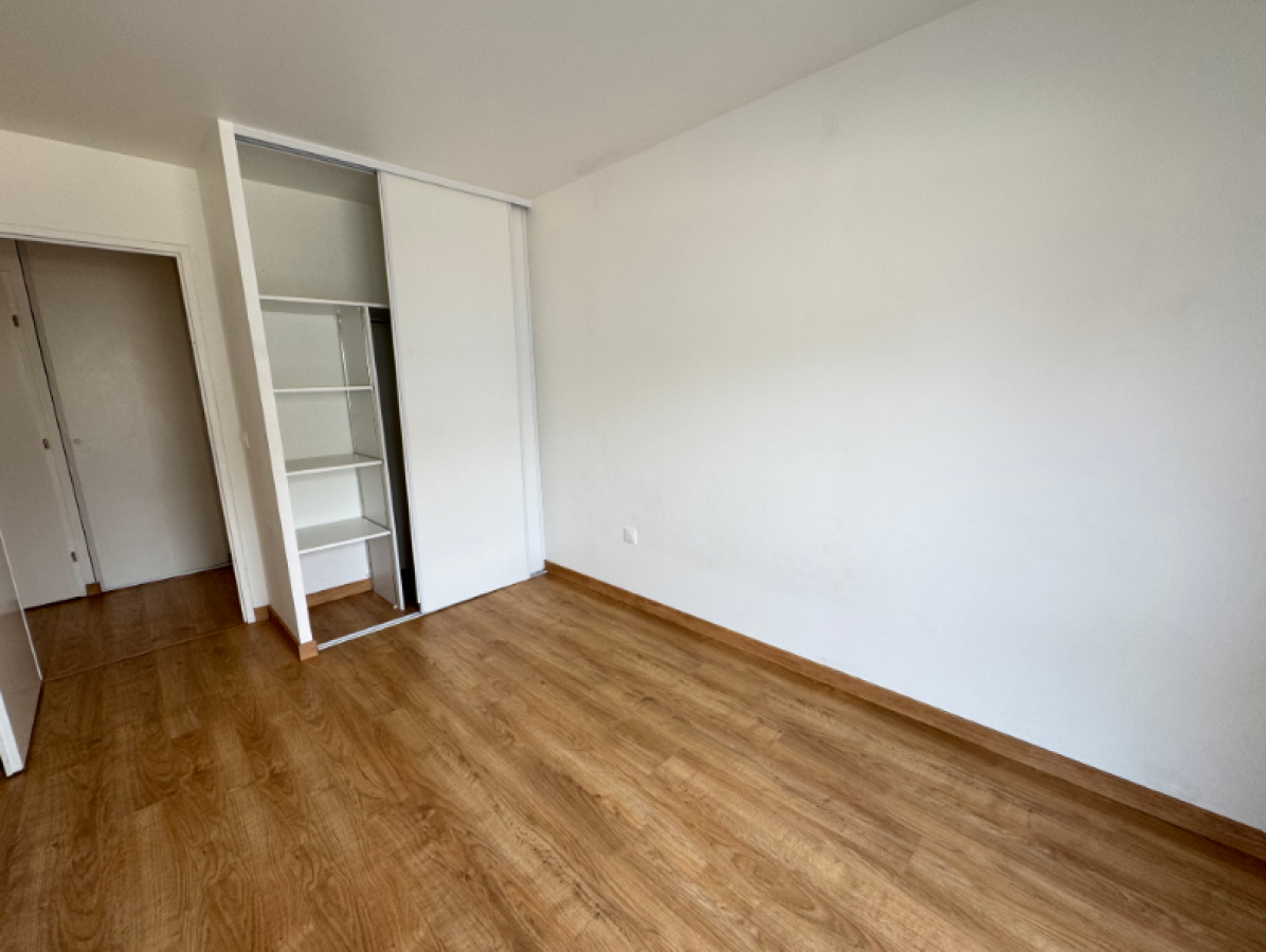 
																																							3 pièces - 
																																						2ème étage - 60m² - 800,00 € - Photo #1