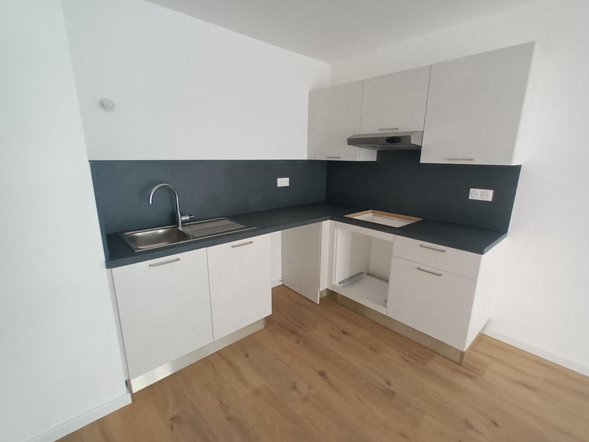 
																																							2 pièces - 
																																						1er étage - 48m² - 683,98 € - Photo #3