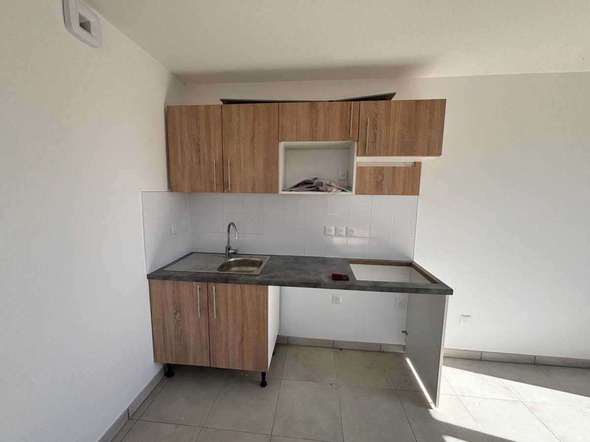 3 pièces - 1er étage - 64m² - 769,18 € - Photo #3
