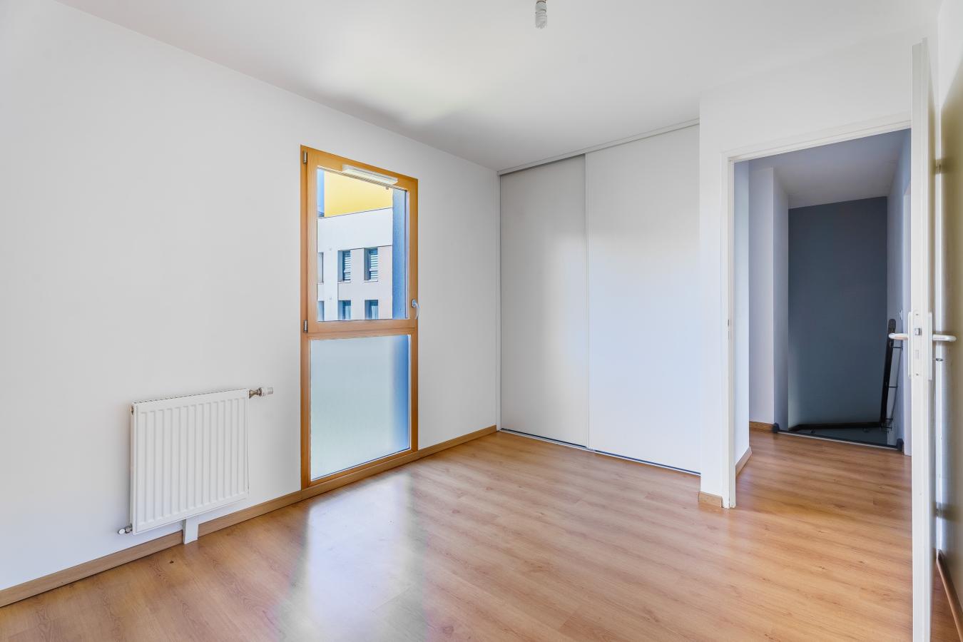 
																																							4 pièces - 
																																						RDC - 92m² - 1 300,53 € - Photo #6