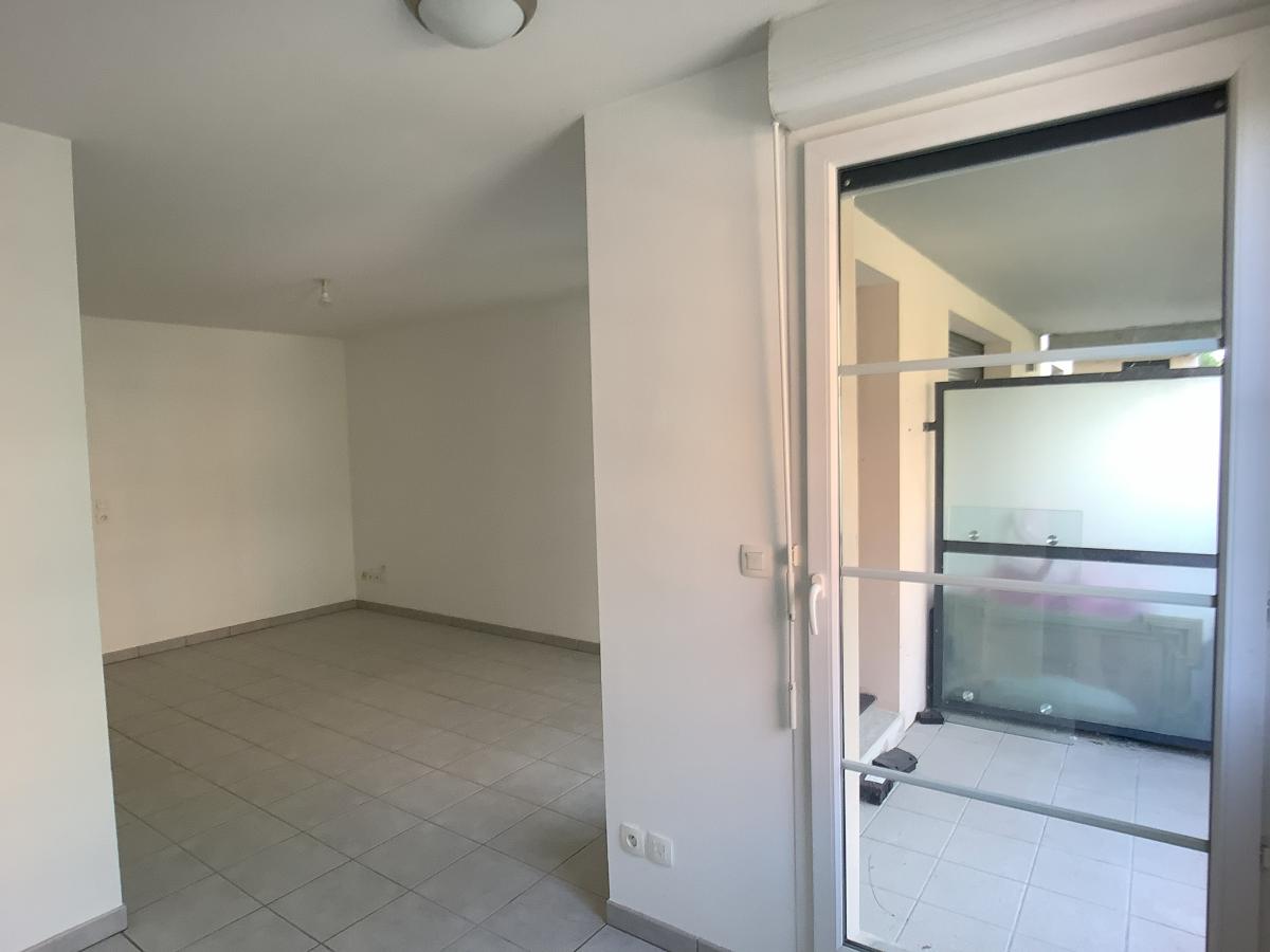 
																																							2 pièces - 
																																						1er étage - 44m² - 122 900 € - Photo #5