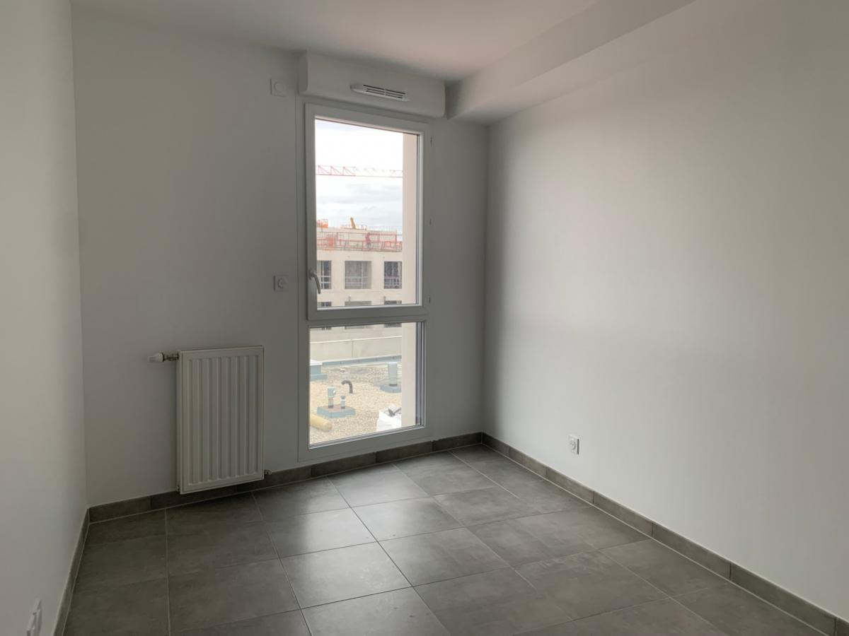 4 pièces - 6ème étage - 81m² - 1 062,96 € - Photo #6