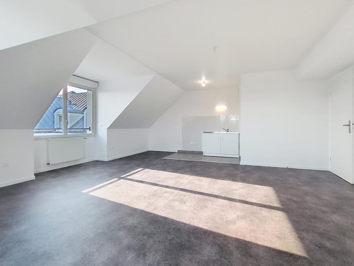 3 pièces - 4ème étage - 67m² - 1 160,89 € - Photo #2