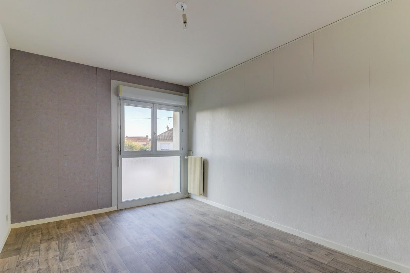 
																																							4 pièces - 
																																						4ème étage - 81m² - 635,75 € - Photo #4
