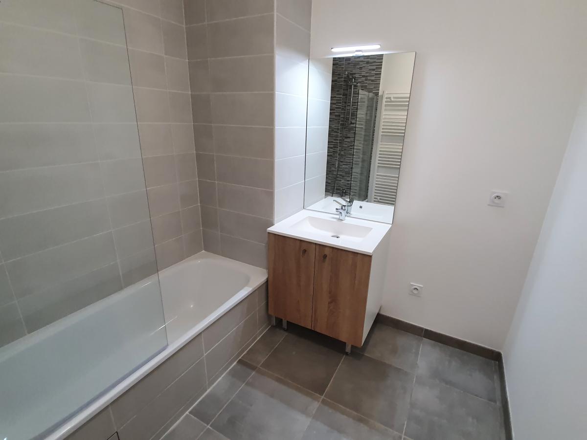 
																																							3 pièces - 
																																						2ème étage - 65m² - 694,40 € - Photo #3