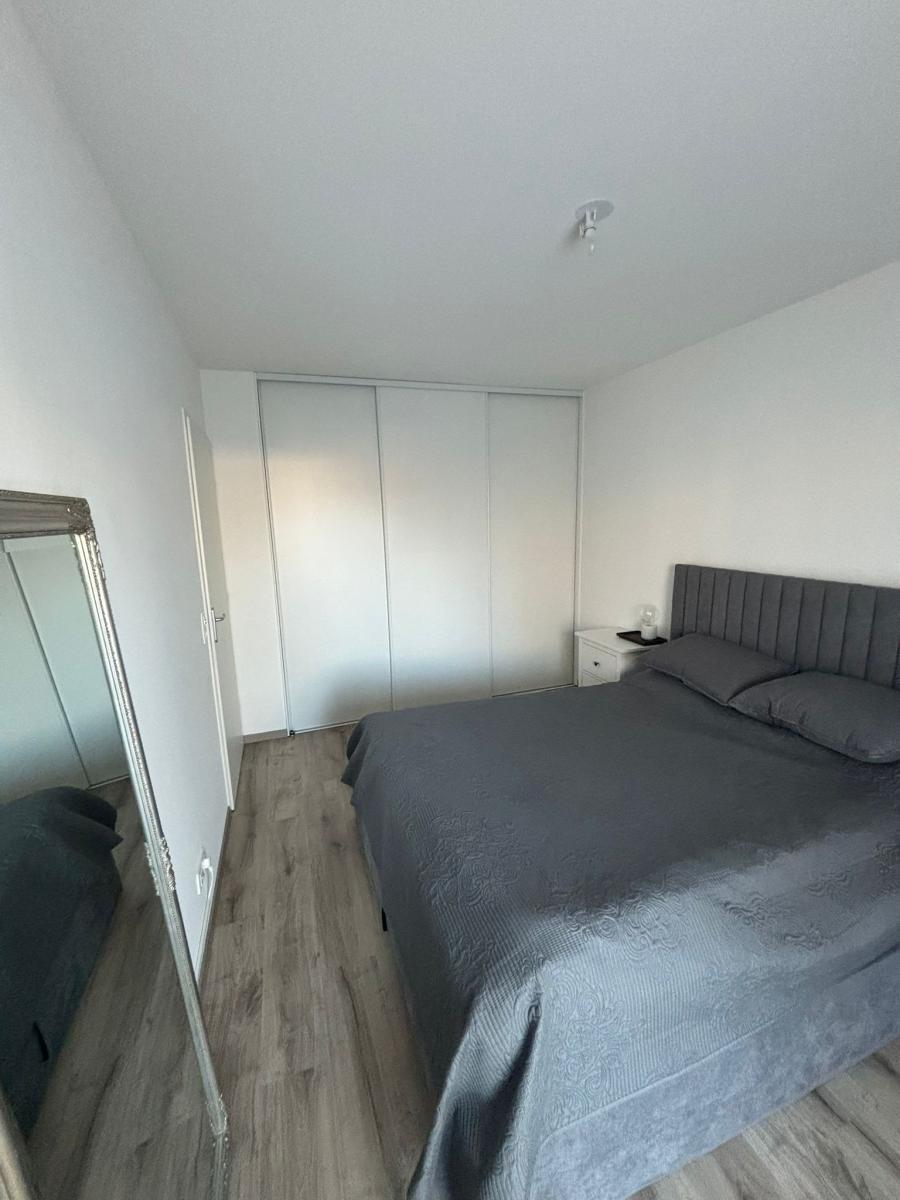 
																																							2 pièces - 
																																						1er étage - 53m² - 888,81 € - Photo #3
