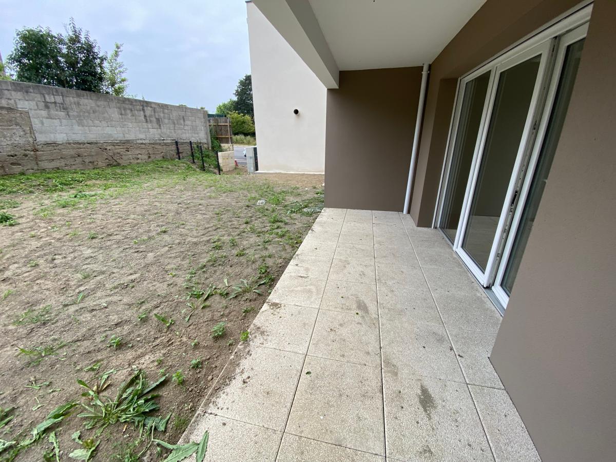 
																																							3 pièces - 
																																						RDC - 63m² - 818,35 € - Photo #3