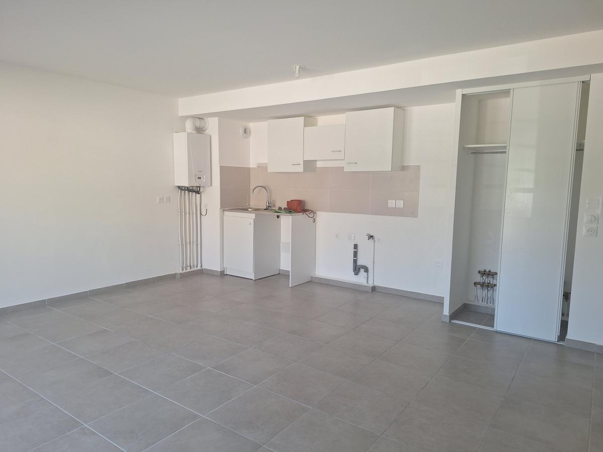 
																																							2 pièces - 
																																						2ème étage - 48m² - 769,60 € - Photo #1