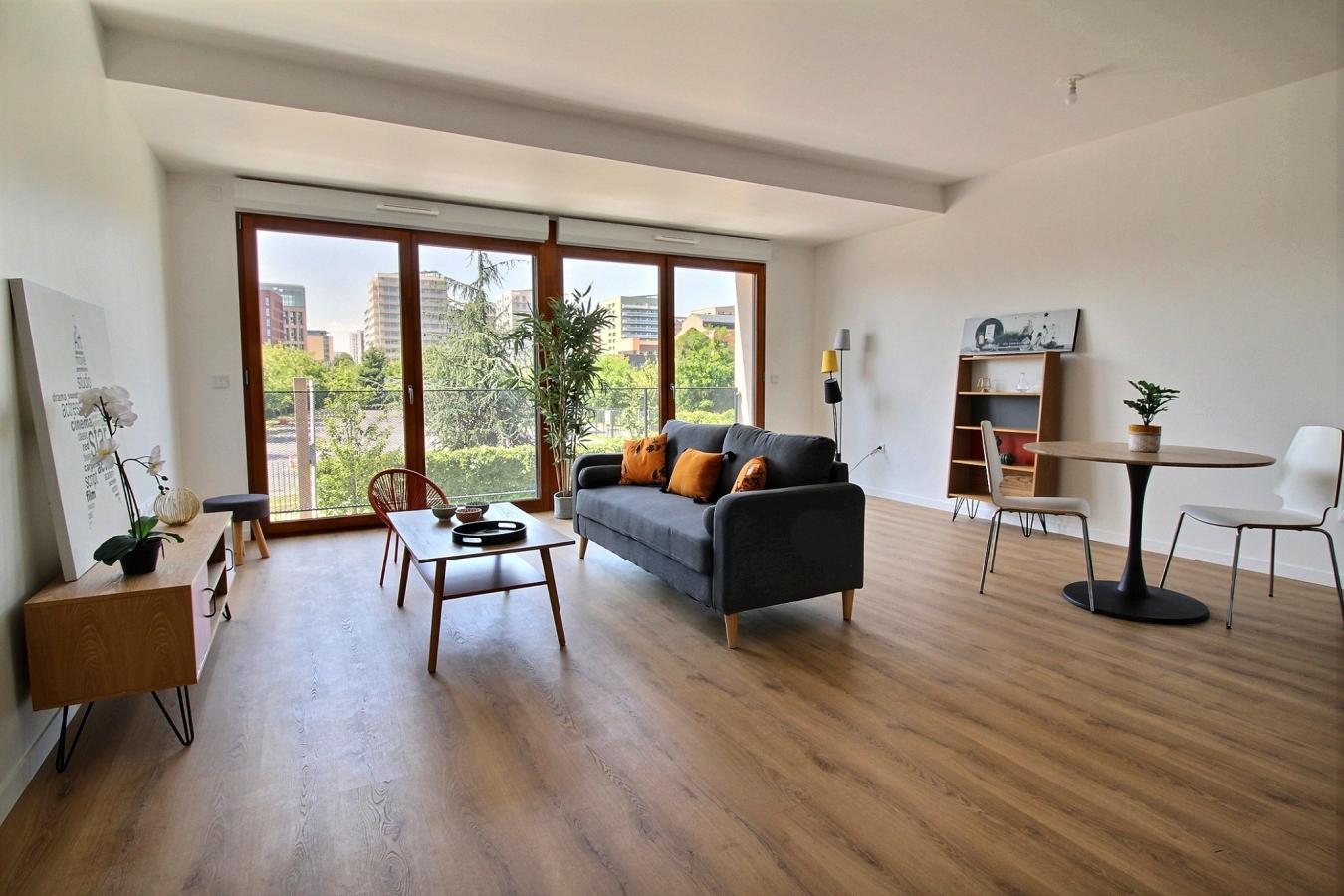 
																			3 pièces - 
																		11ème étage - 66m² - 1 342,80 € - Photo #1