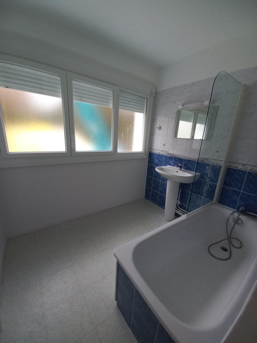 
																			3 pièces - 
																		1er étage - 60m² - 809,55 € - Photo #2