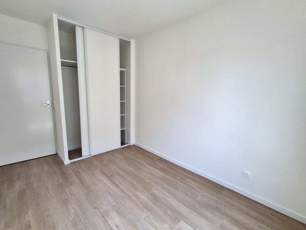 2 pièces - 2ème étage - 44m² - 960,08 € - Photo #4