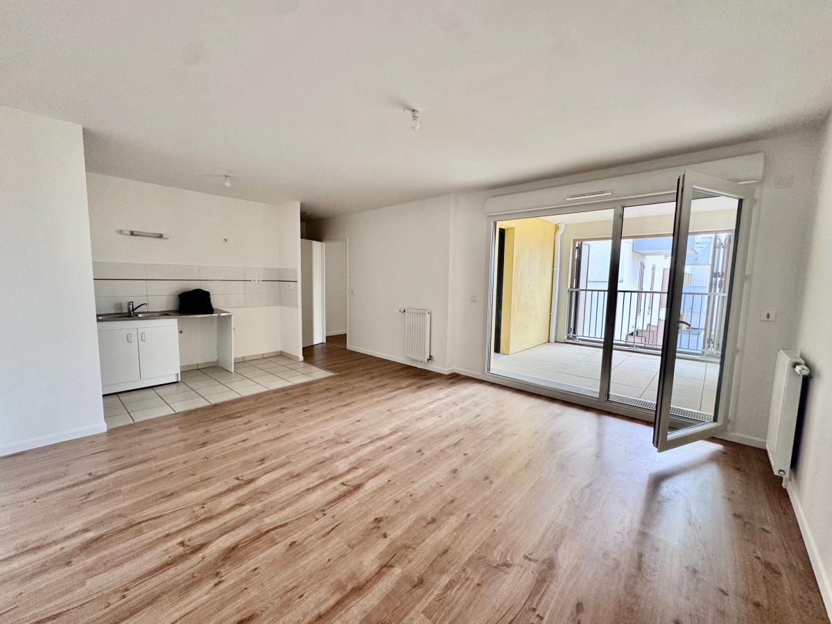 2 pièces - 2ème étage - 46m² - 930,90 € - Photo #1