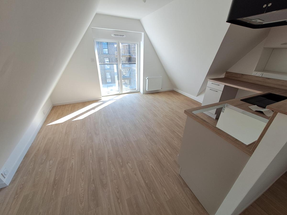 2 pièces - 2ème étage - 28m² - 633,97 € - Photo #2